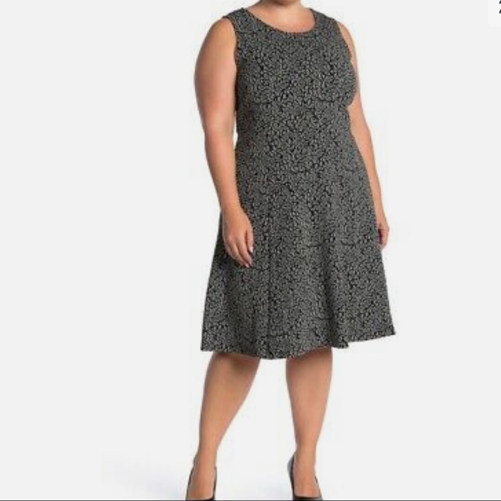 Leota Ava Jacquard Knit Dress